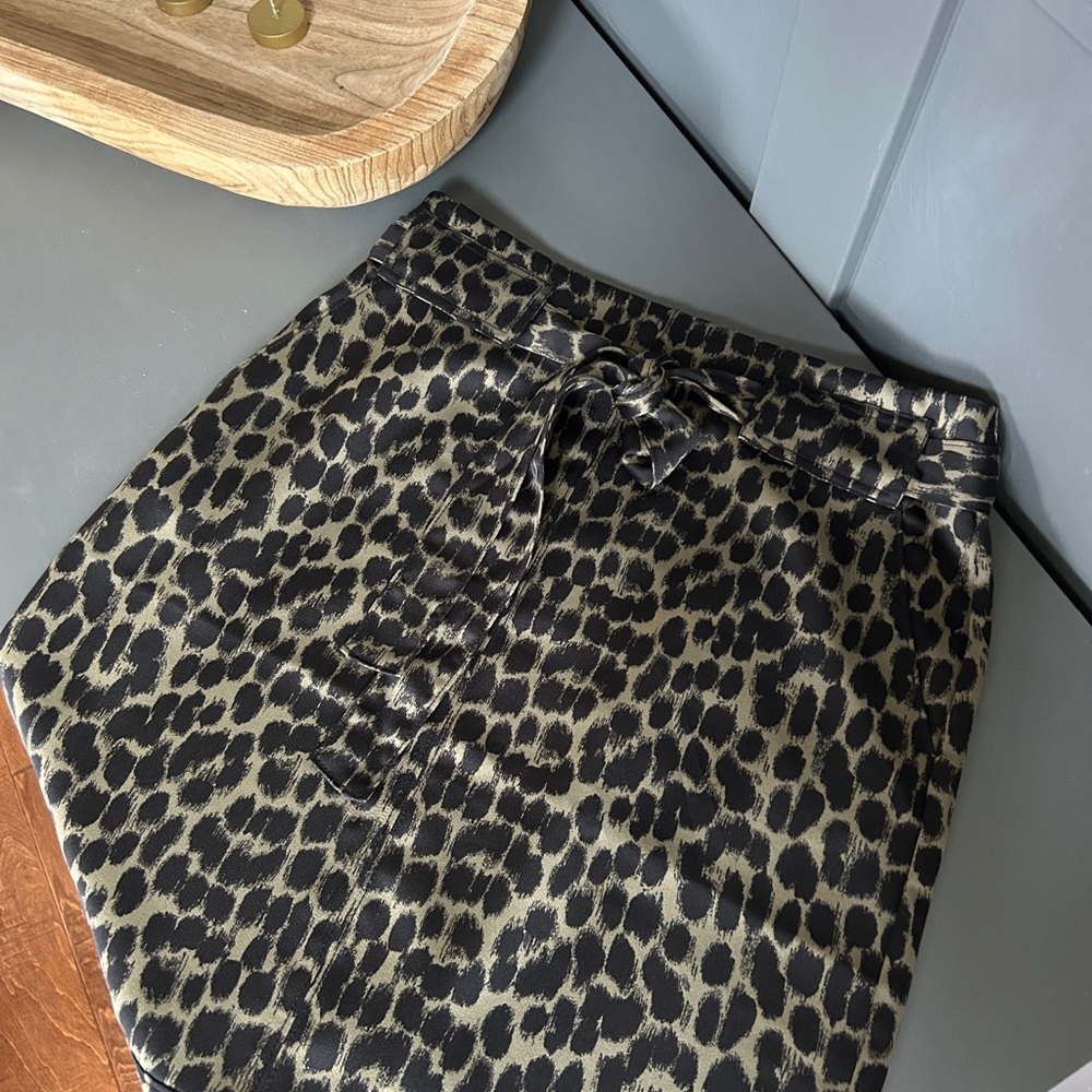 Banana Republic Leopard Print Pencil Skirt